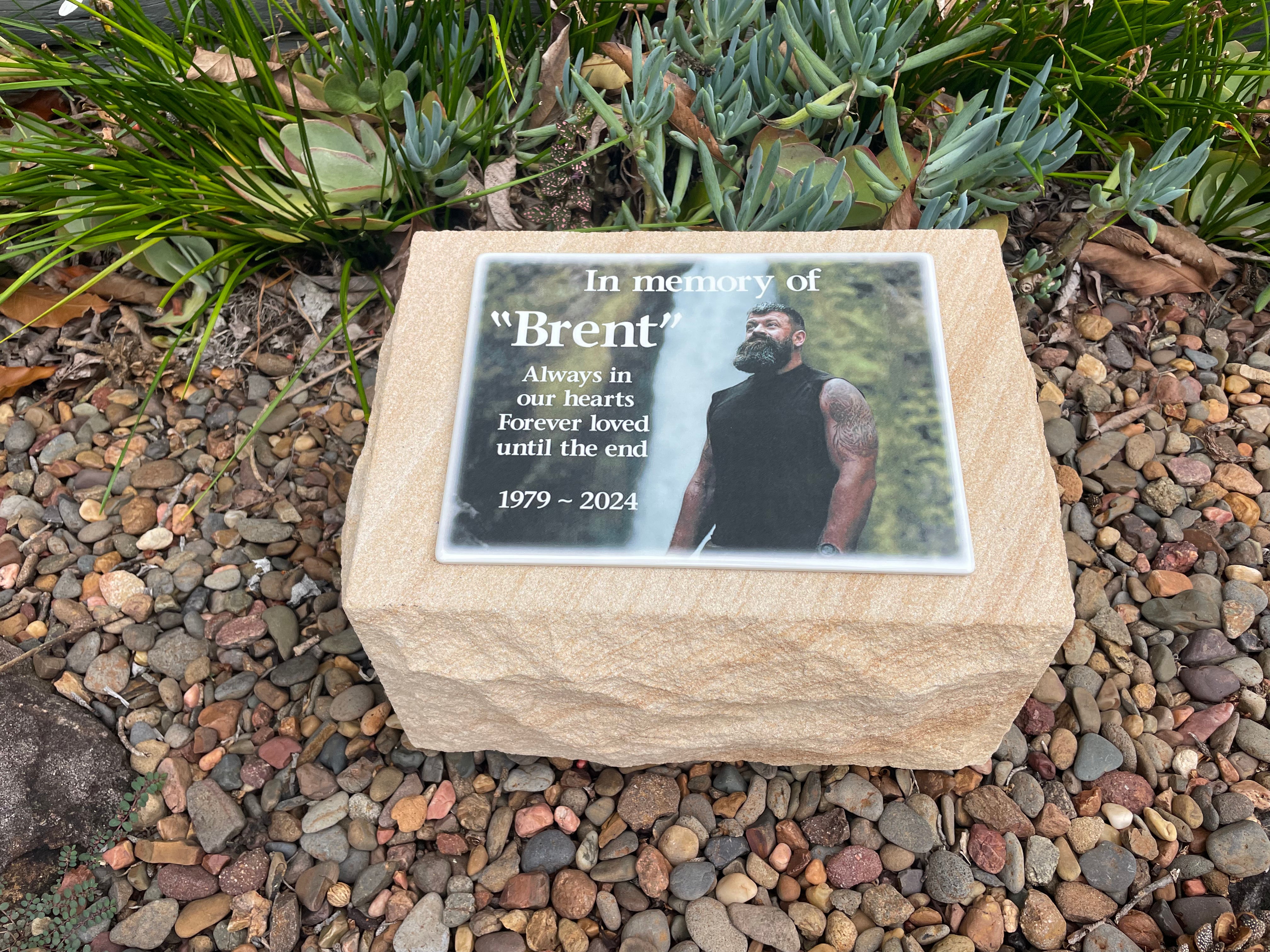 Australian Harmony Urn Memorial For People
