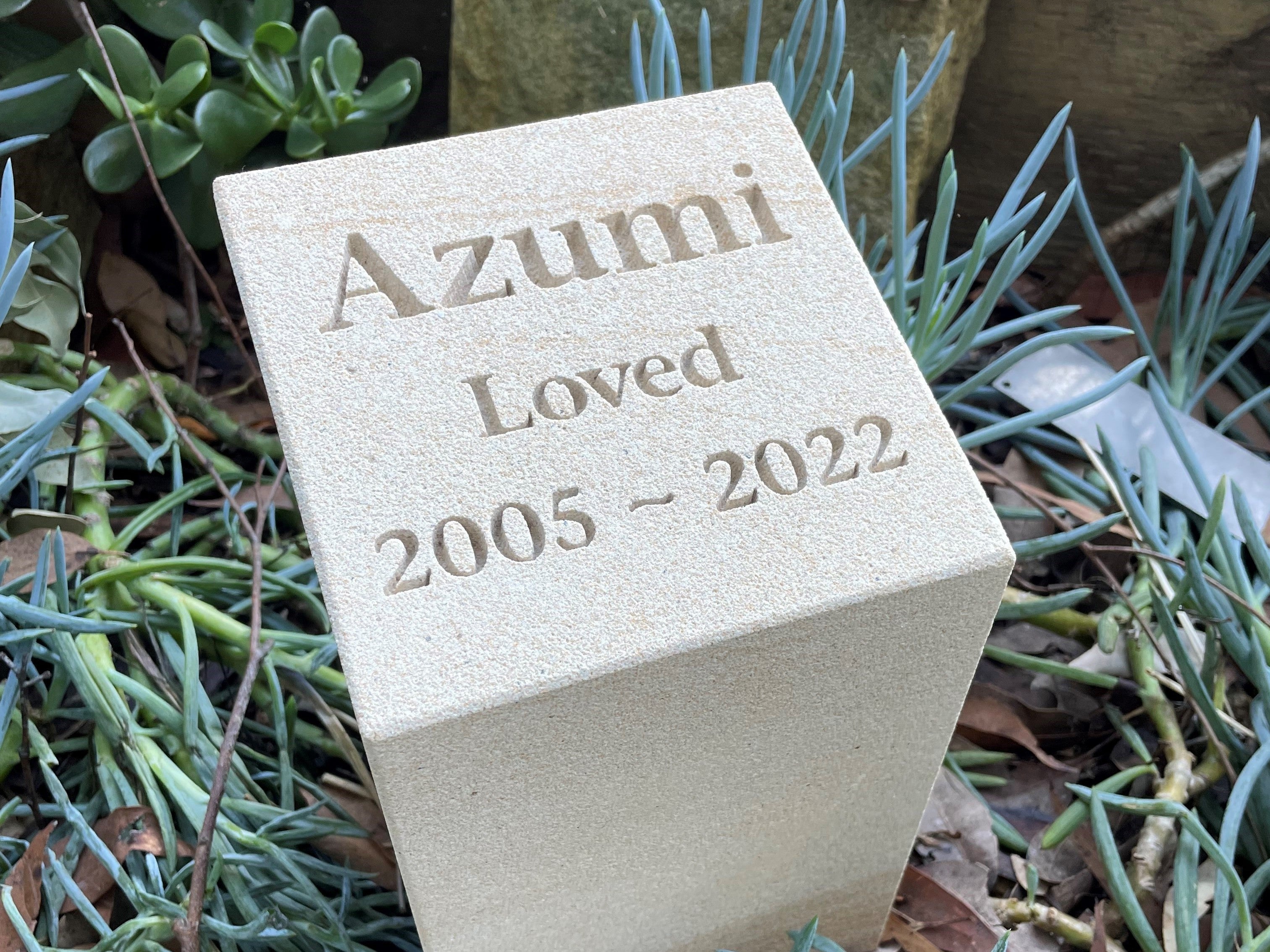 Garden Memorial Pet Urn