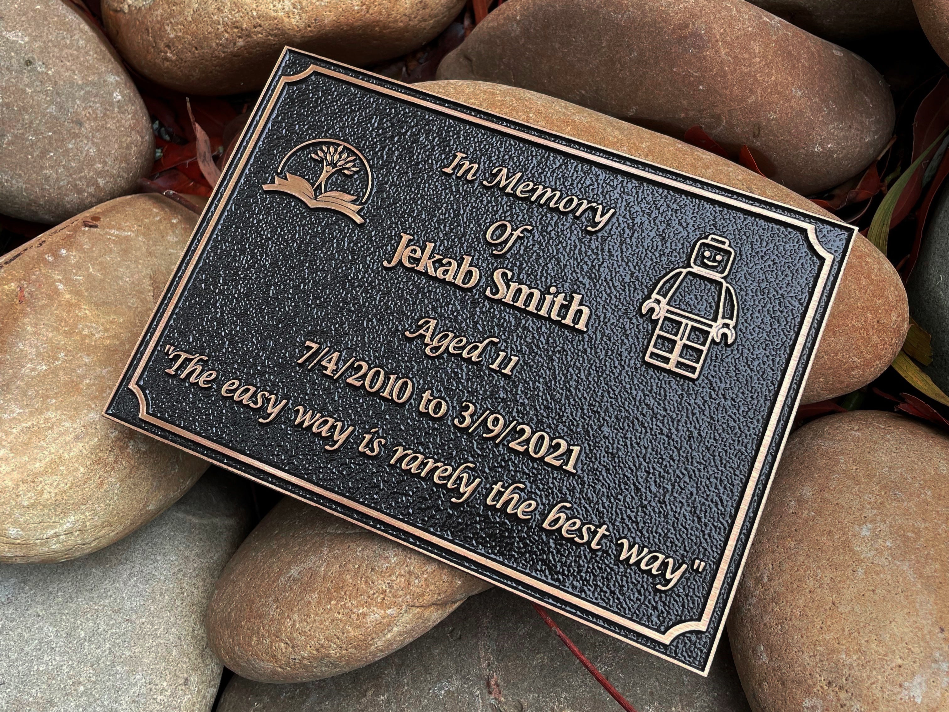Bronze Plaque Memorial For People