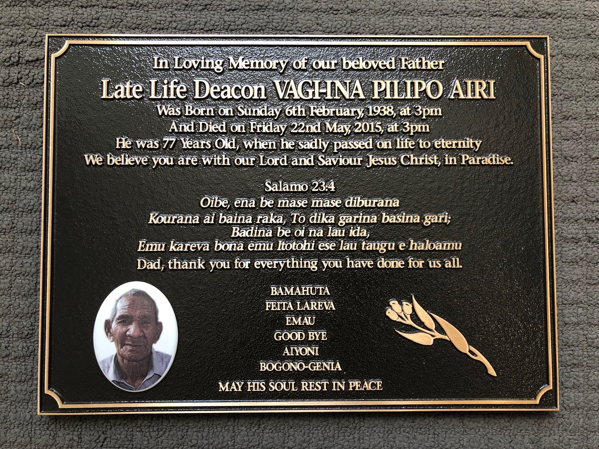 Bronze Plaque Memorial For People