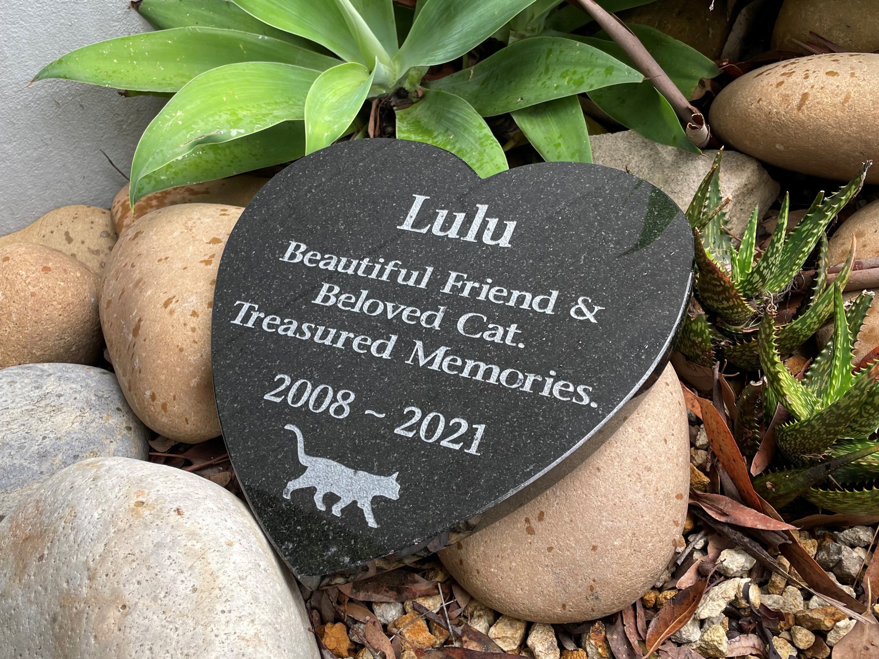 Shaped Granite Plaque Pet Memorial