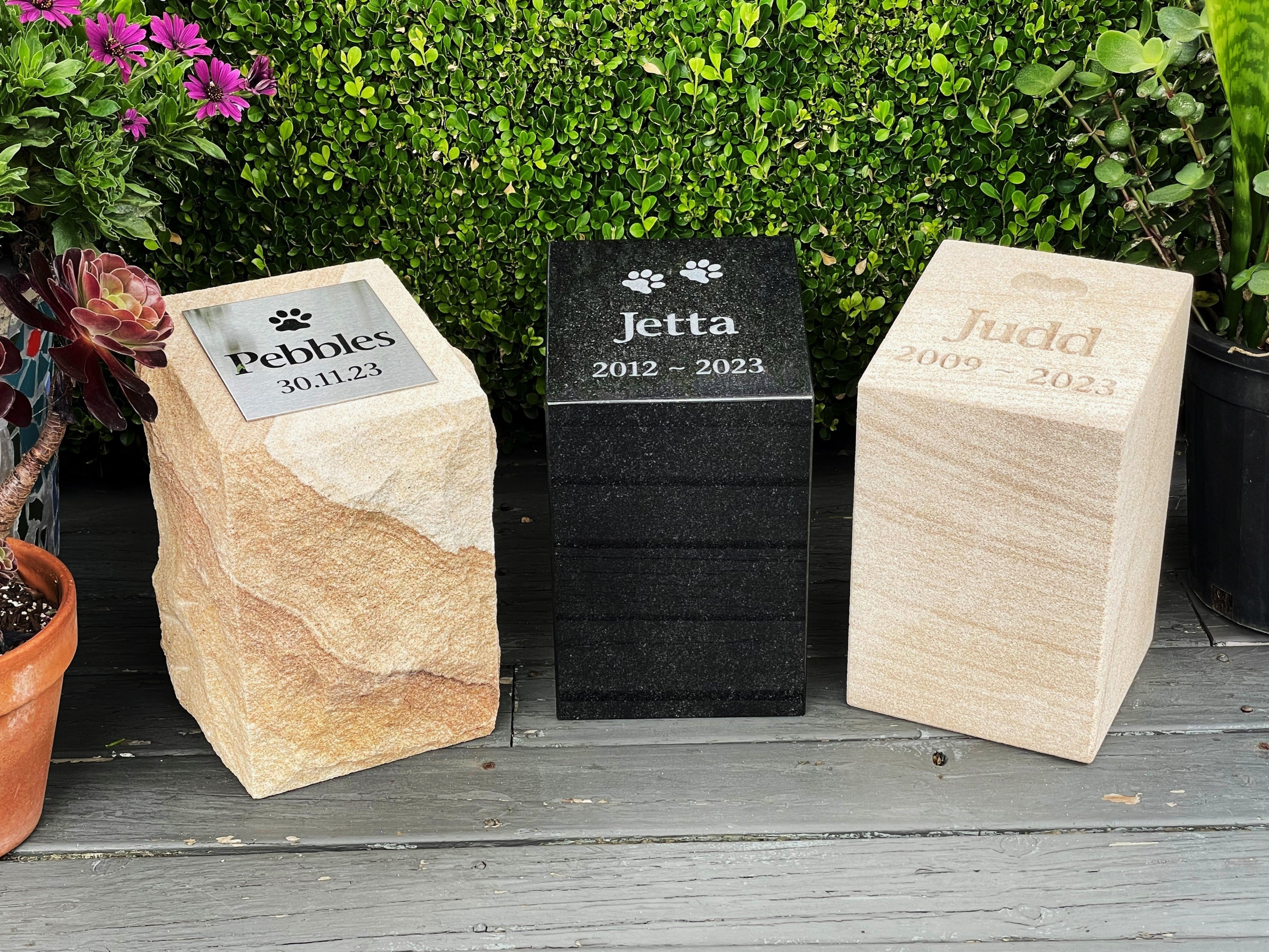 Garden Memorial Pet Urn