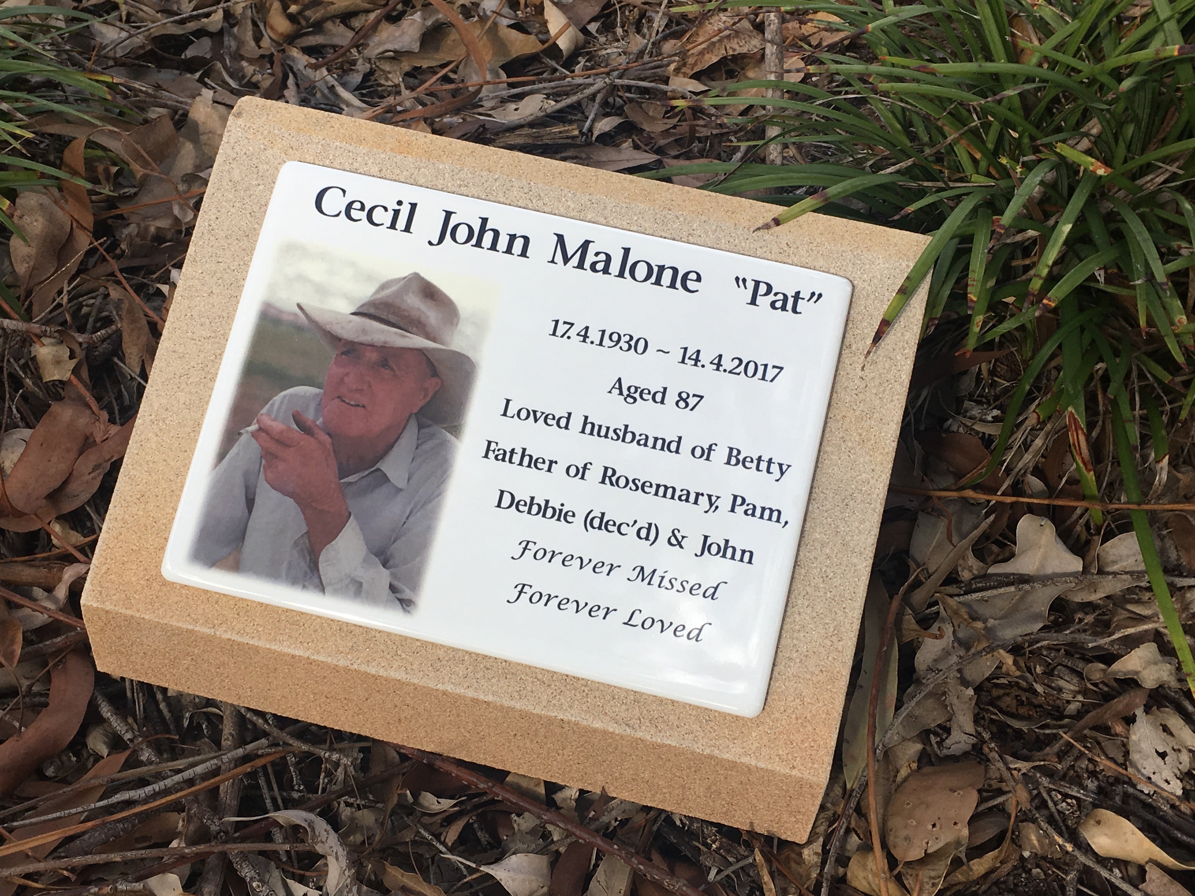 Sandstone Desk/Pillar Headstone For People - Photo Ceramic