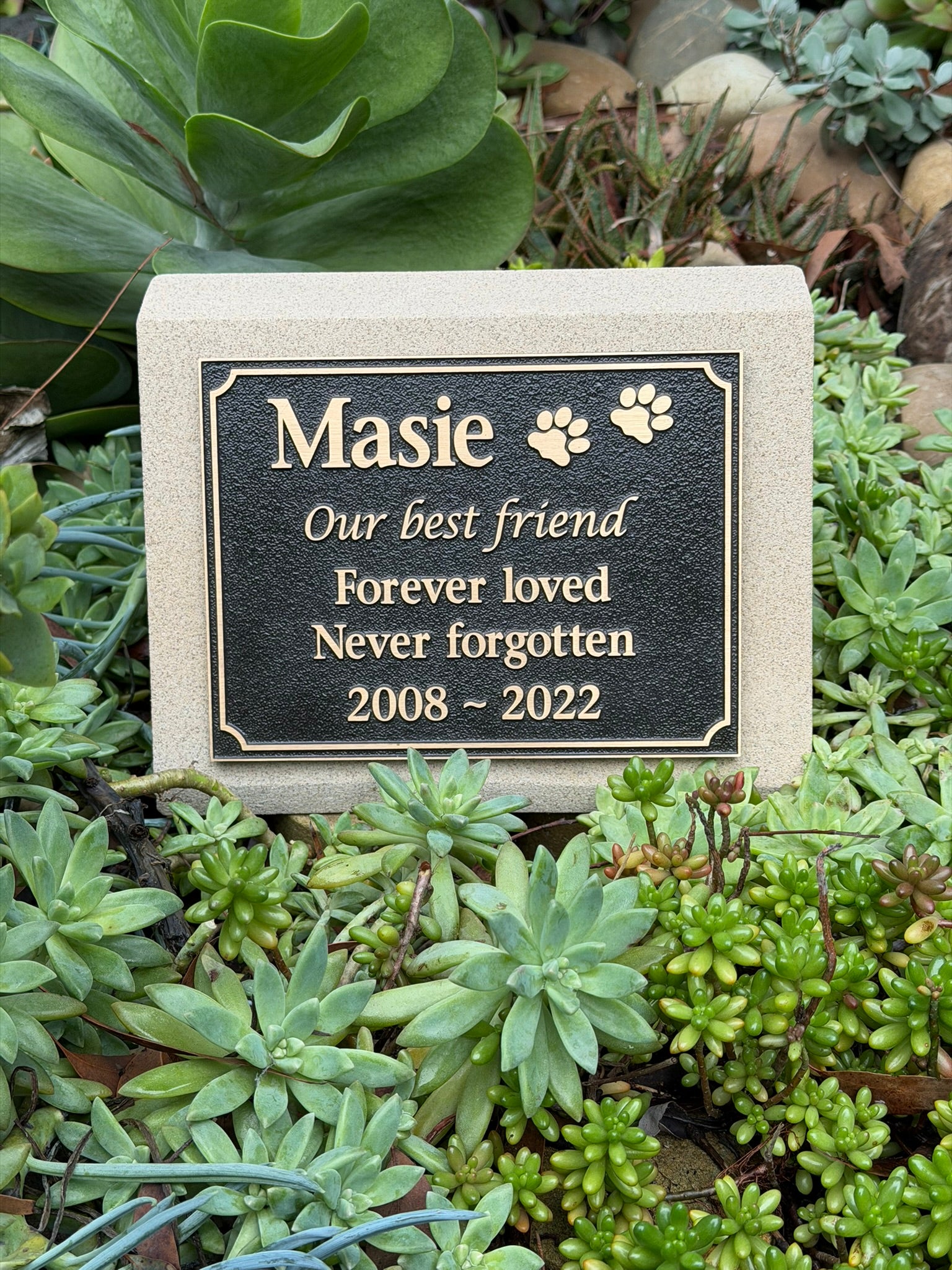 Sandstone Desk/Pillar Pet Headstone - Bronze Plaque