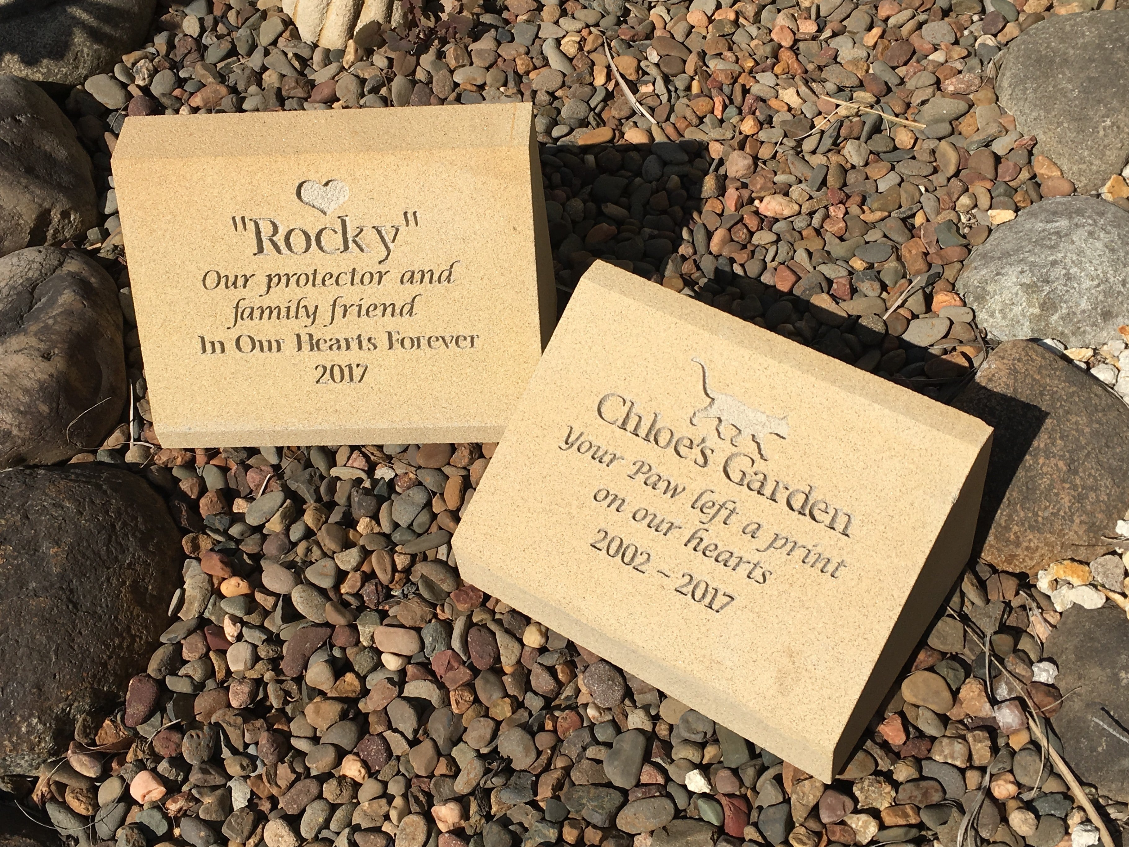 Sandstone Desk/Pillar Pet Headstone - Natural Engraving