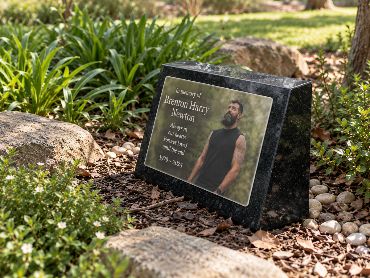 Granite Desk/Pillar Headstone for People - Photo Ceramic