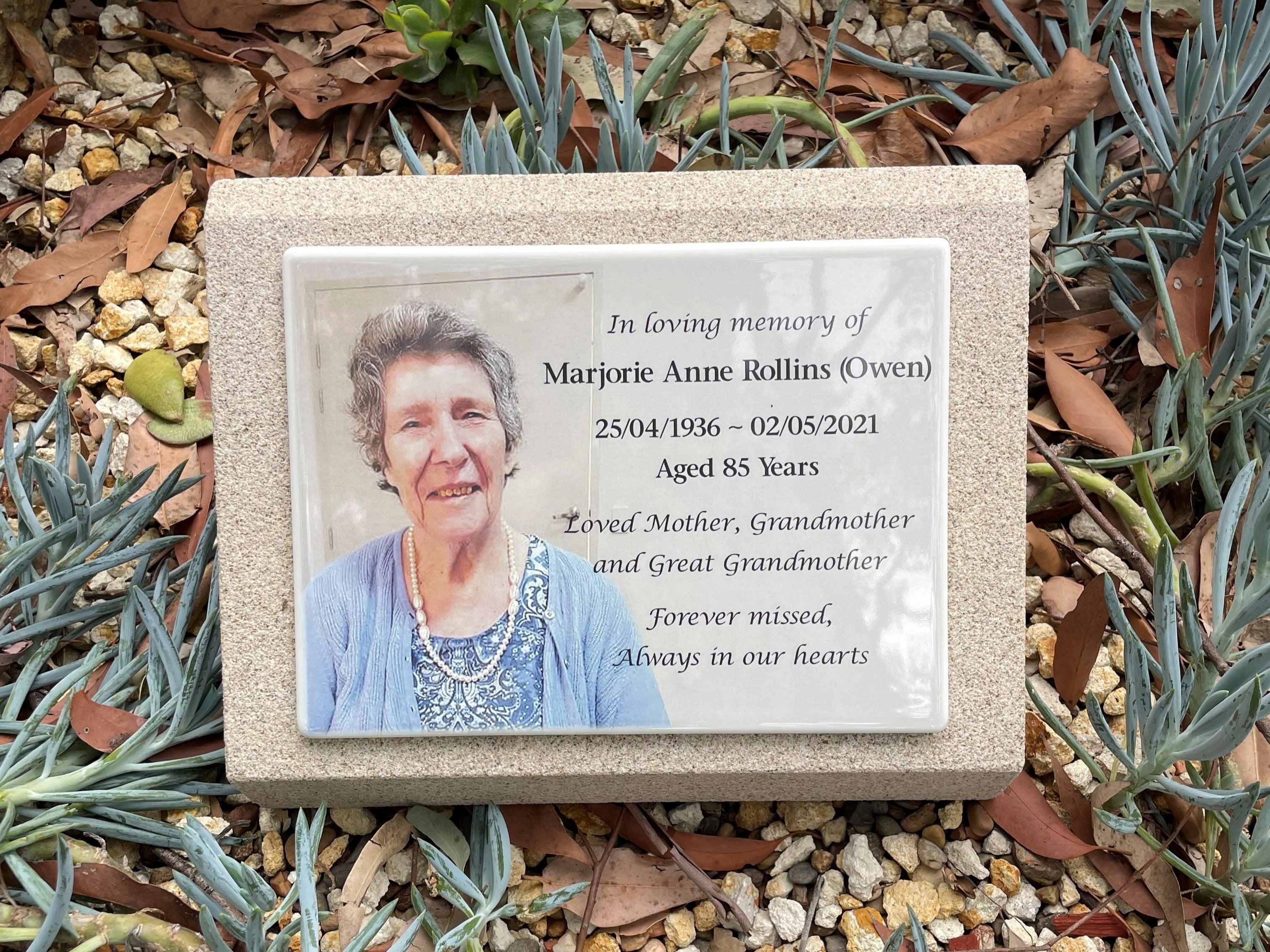 Sandstone Desk/Pillar Headstone For People - Photo Ceramic