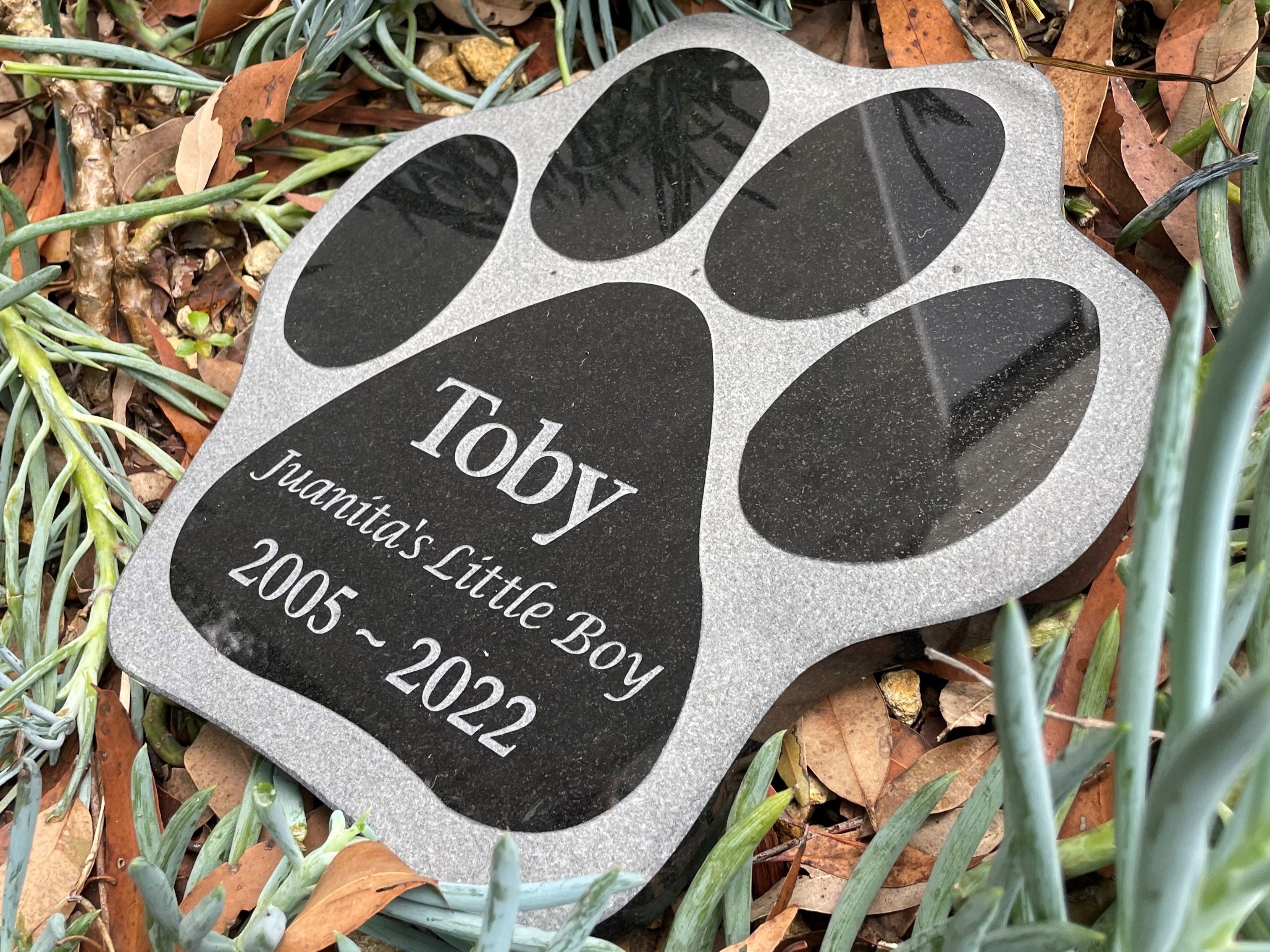 Shaped Granite Plaque Pet Memorial
