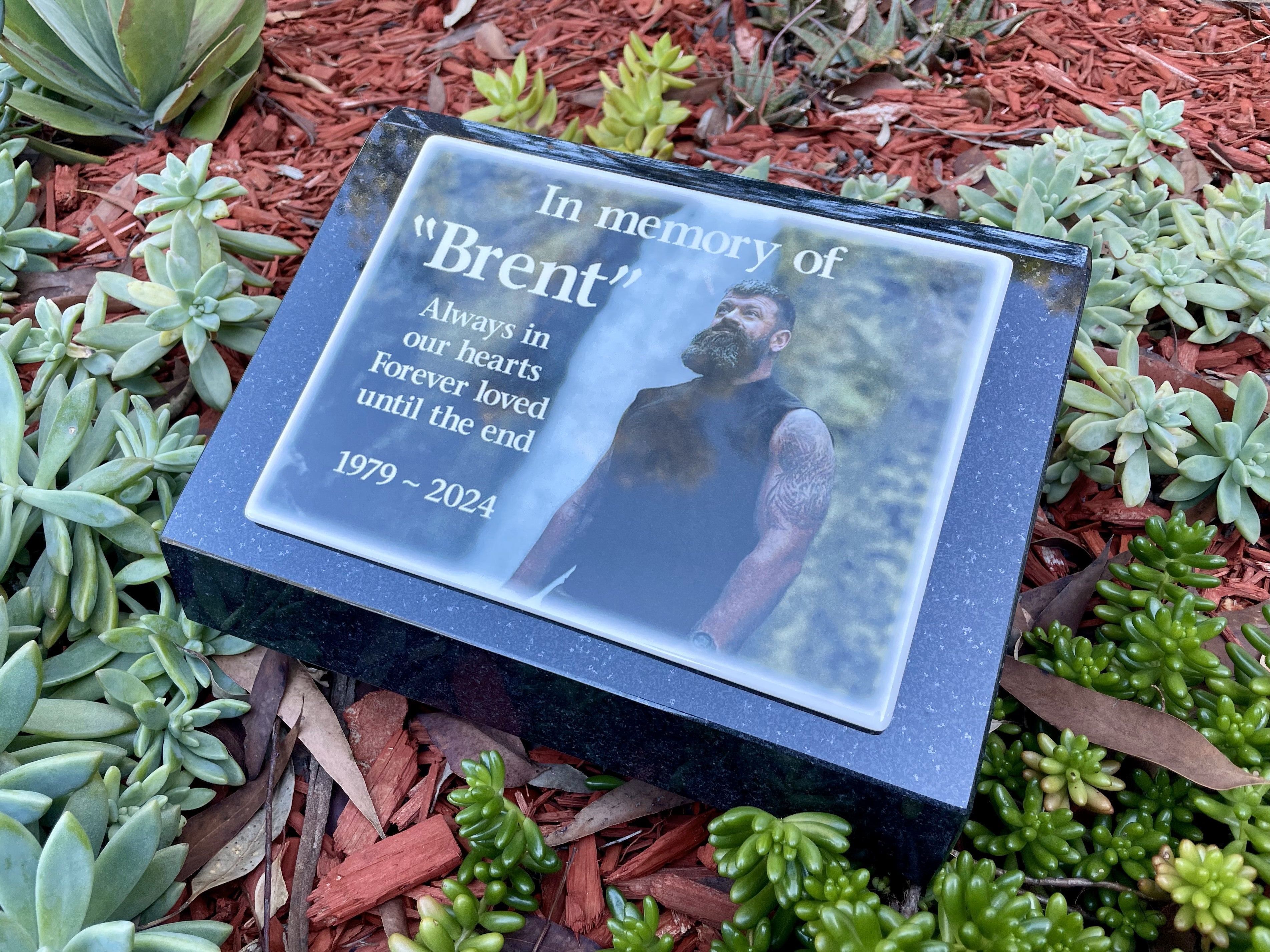 Granite Desk/Pillar Headstone for People - Photo ceramic
