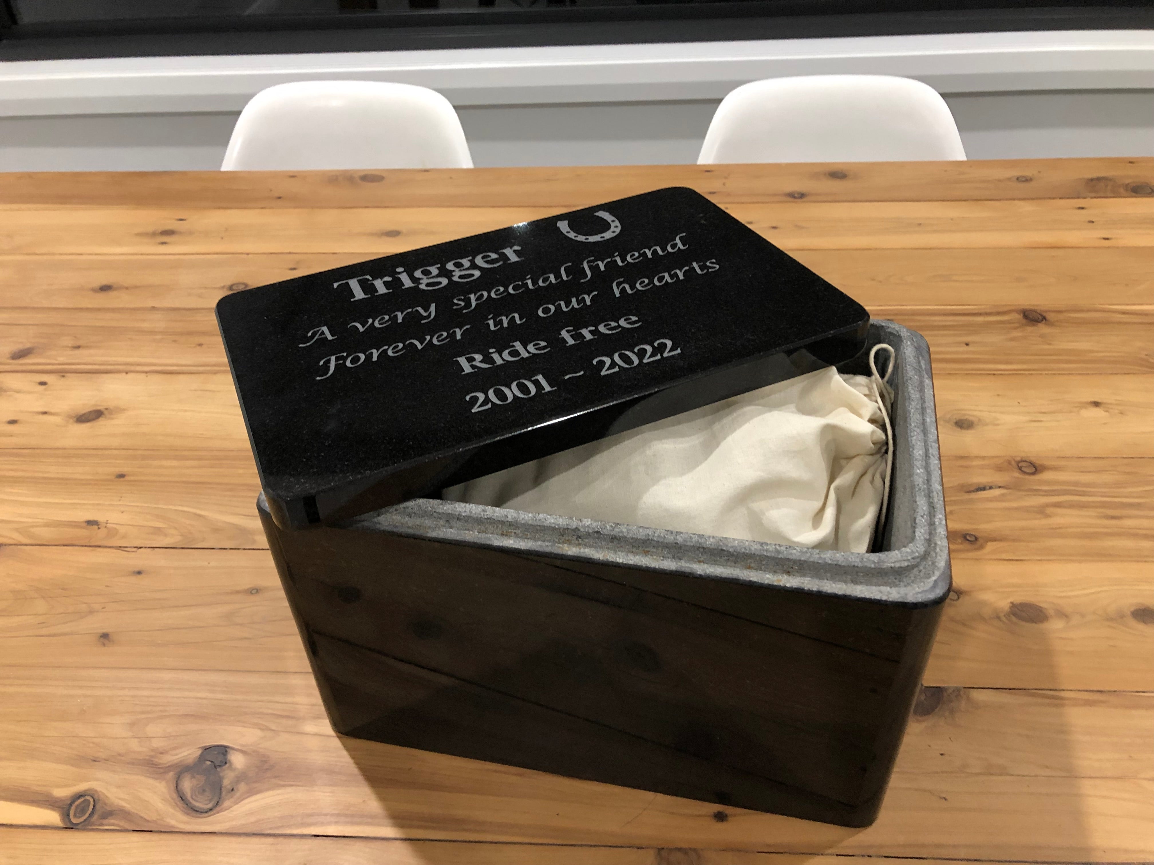 Everlasting Spirit Granite Memorial Urn Box for Pet