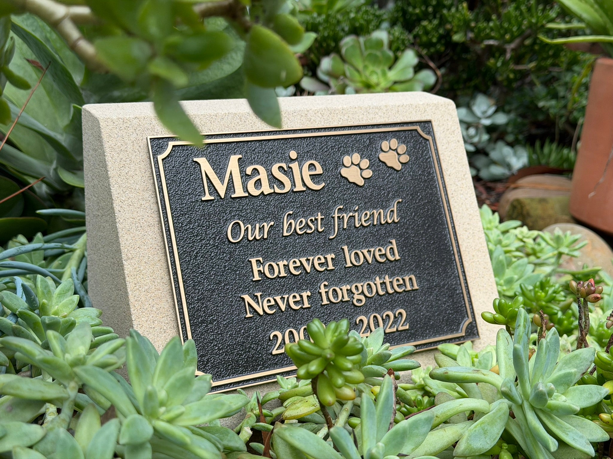Sandstone Desk/Pillar Pet Headstone - Bronze Plaque