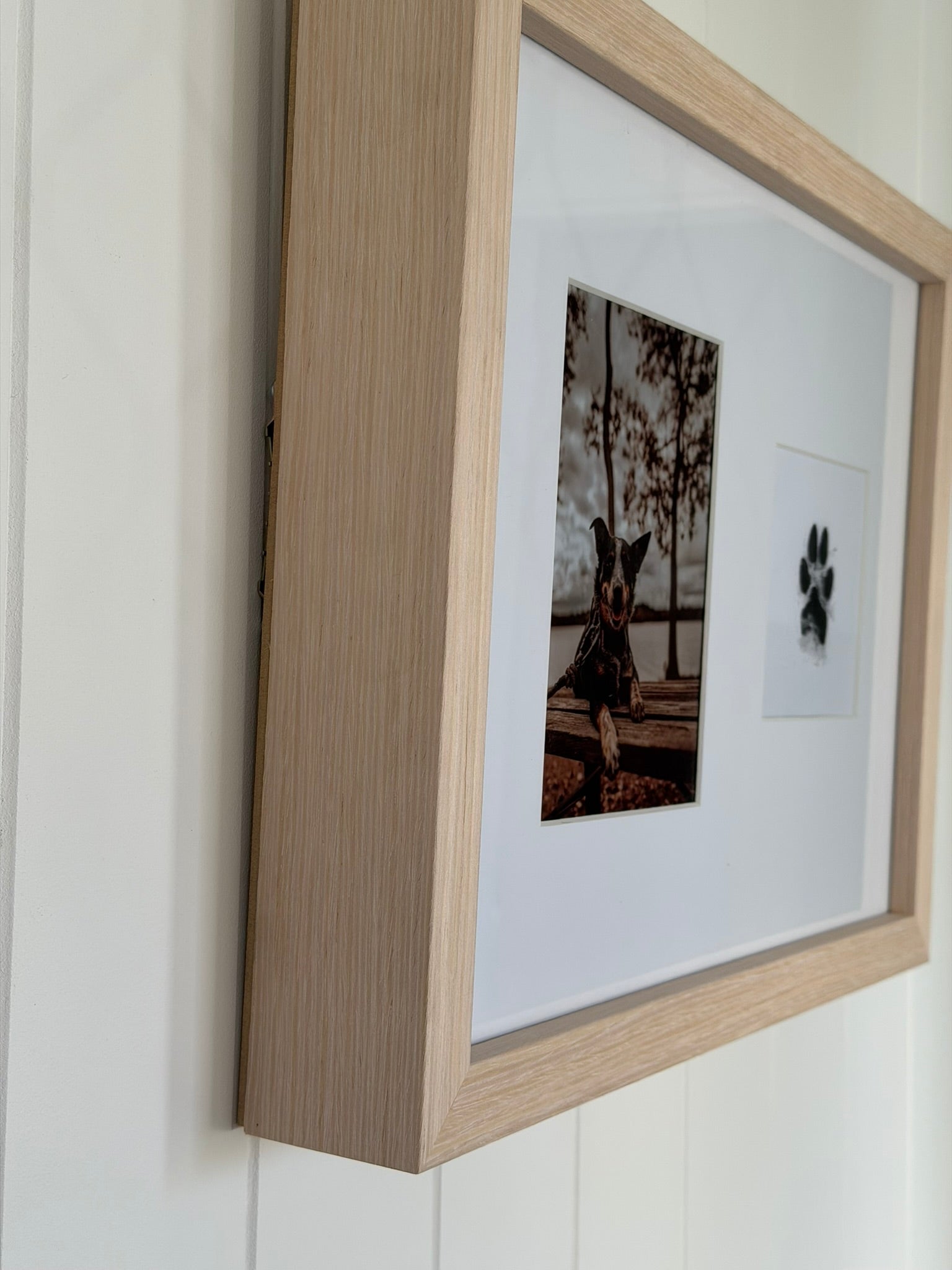 Lasting Impression Frame - Multi Option Concealed Urn - Oak