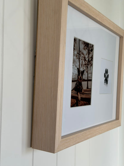 Lasting Impression Frame - Multi Option Concealed Urn - Oak