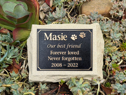 Personalised Sandstone Pet Memorial with Bronze Plaque