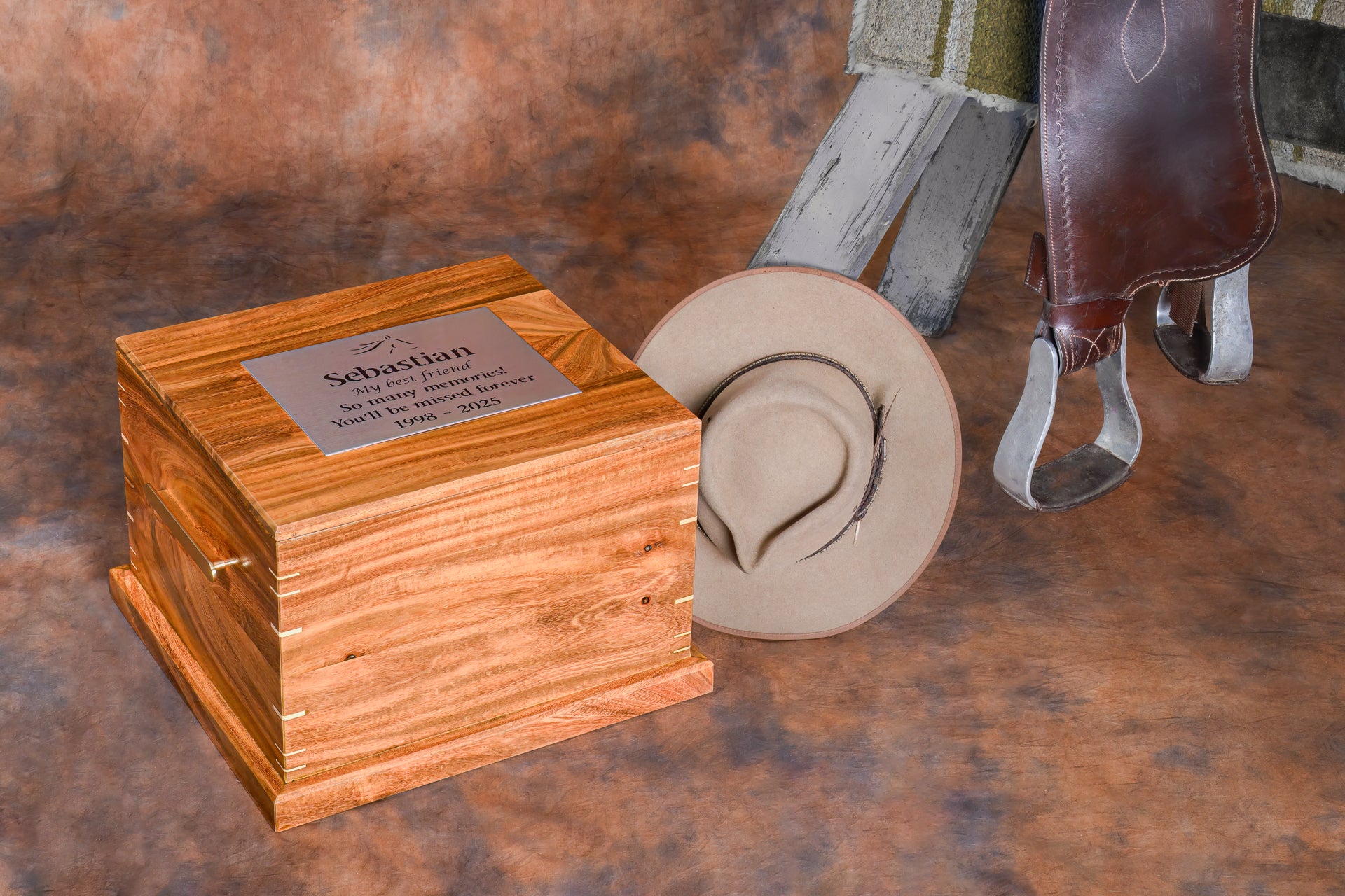 The Final Canter Urn